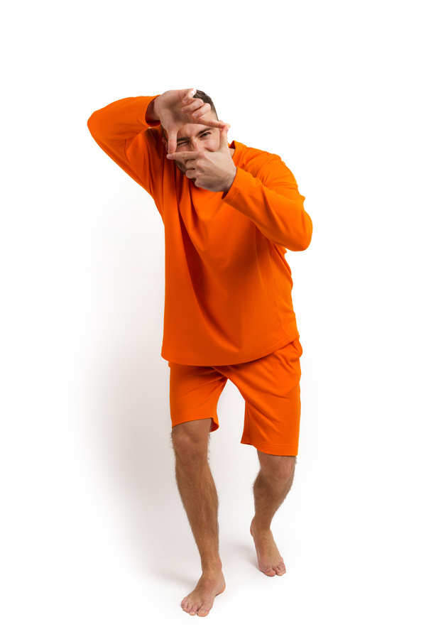 Пижама мужская (лонгслив и шорты) оранжевая M-XL