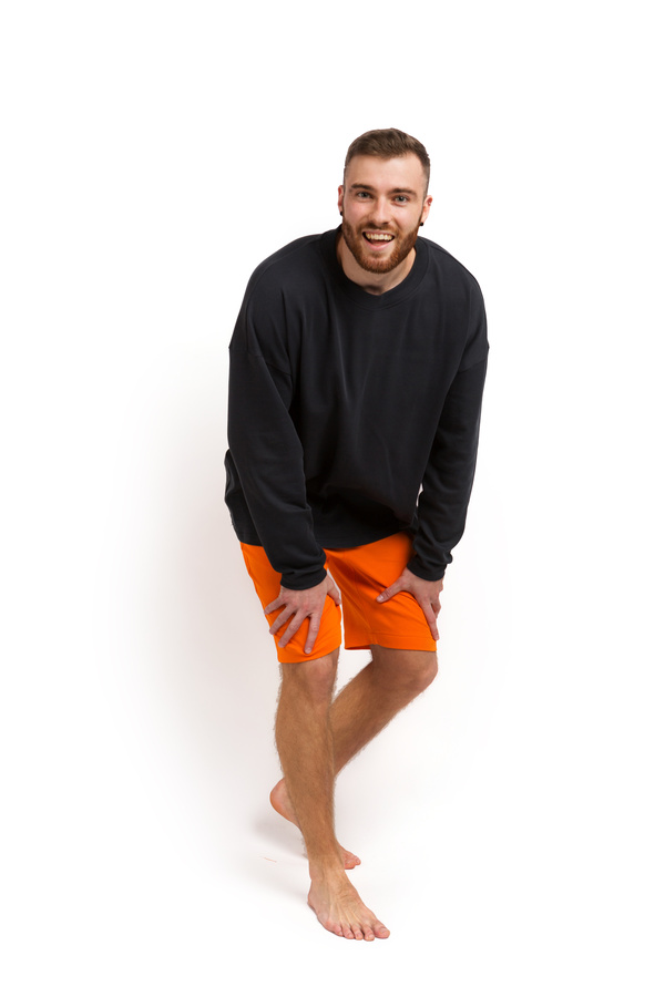 Піжама чоловіча (лонгслів і шорти) графітовий з помаранчевим M-XL