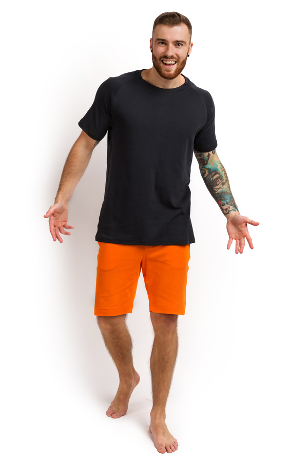 Піжама чоловіча (футболка і шорти) графітовий з помаранчевим