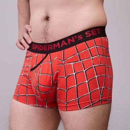 Чоловічі анатомічні труси Classic 2.0, Color Series, Spider Red на людині